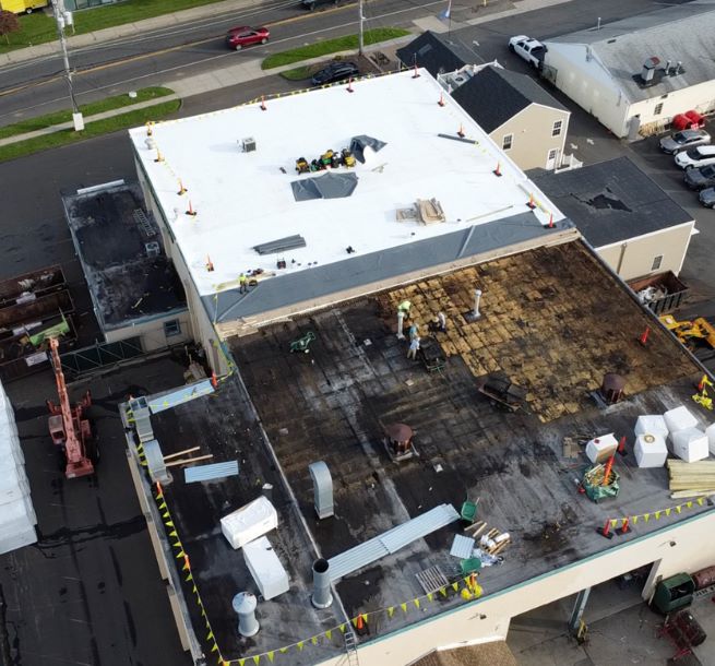 Commercial roofing professionals working in Southington, CT